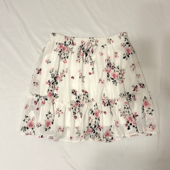 mi ami Dresses & Skirts - Women’s Floral Skirt
